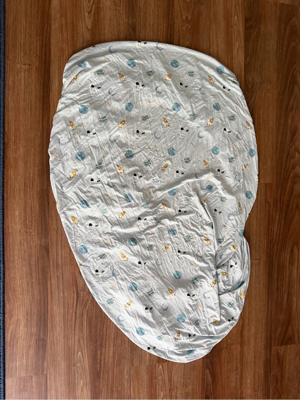 Kyte BABY White Bamboo Fitted Crib Sheet with Blue and Gold Space Print